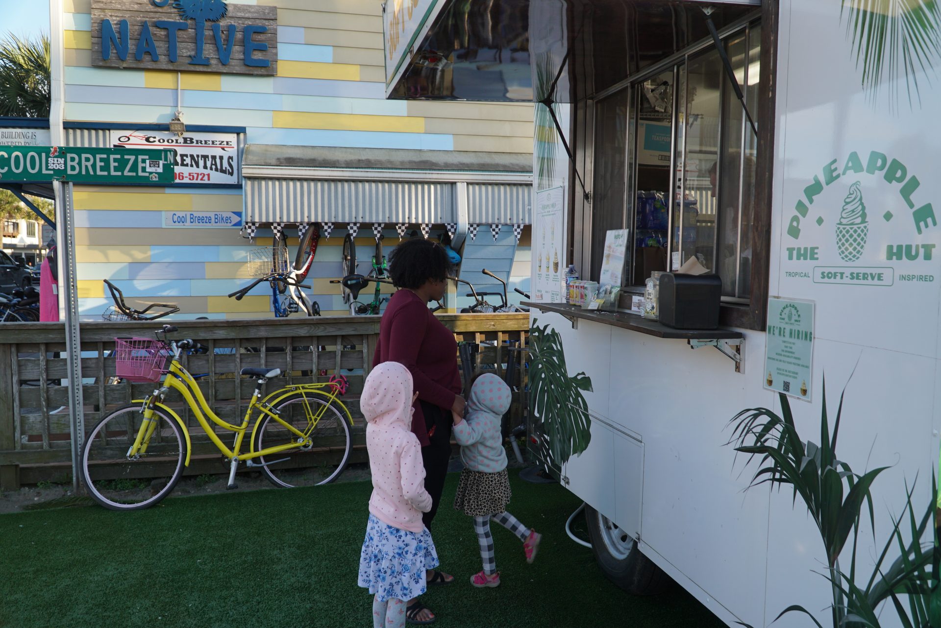 Pineapple Hut ice cream truck on Folly Beach